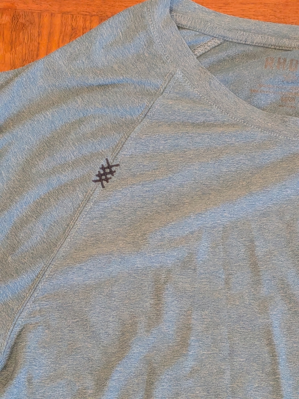 RHONE Men's Heather Slate Performance Crew Neck T-Shirt - Picture 2 of 4